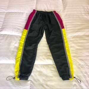 UO ‘90s Colorblock Wind Pant